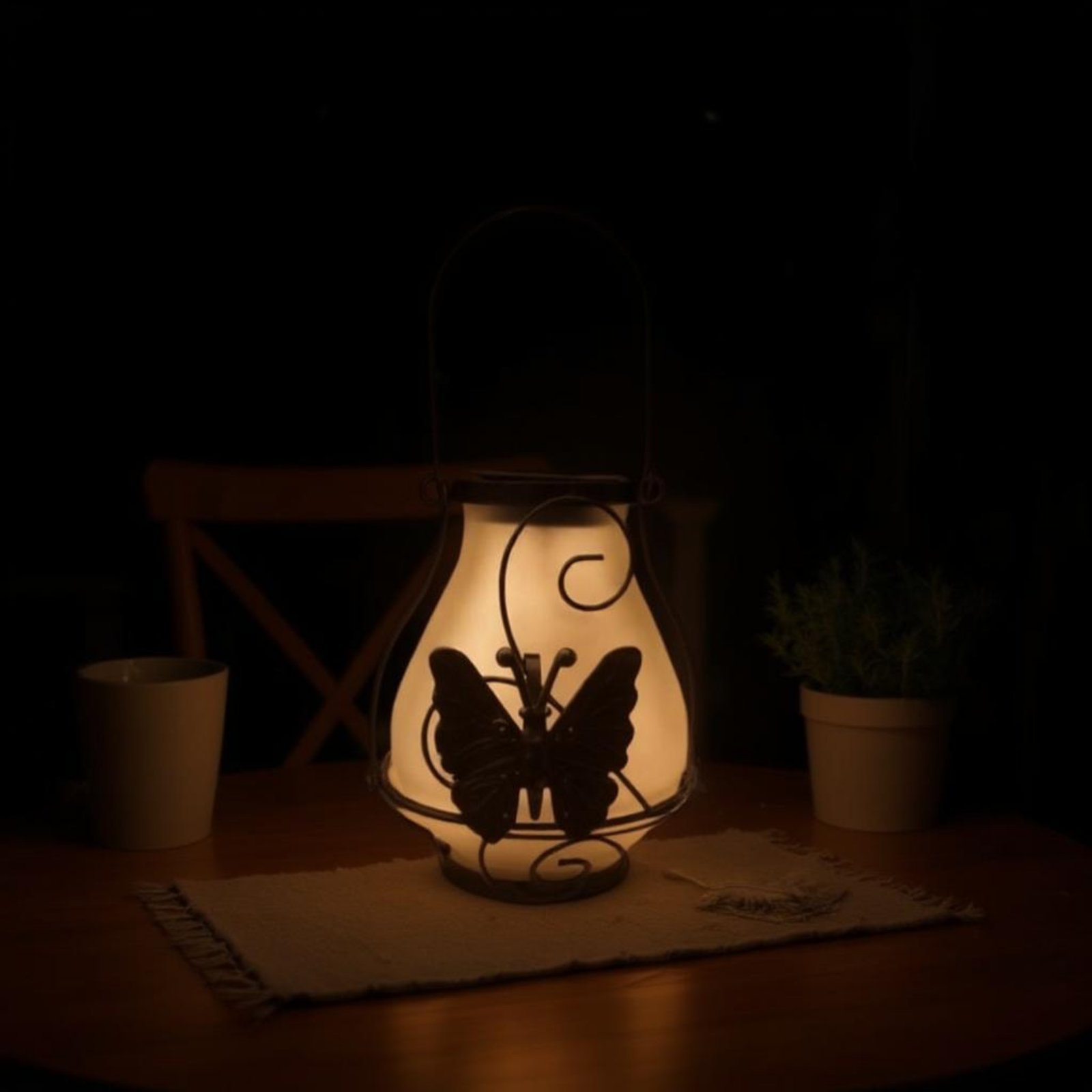 ソーラーバタフライランタン 防水バタフライソーラーランタン  - Outdoor Lighting Battery Powered のレビューと価格