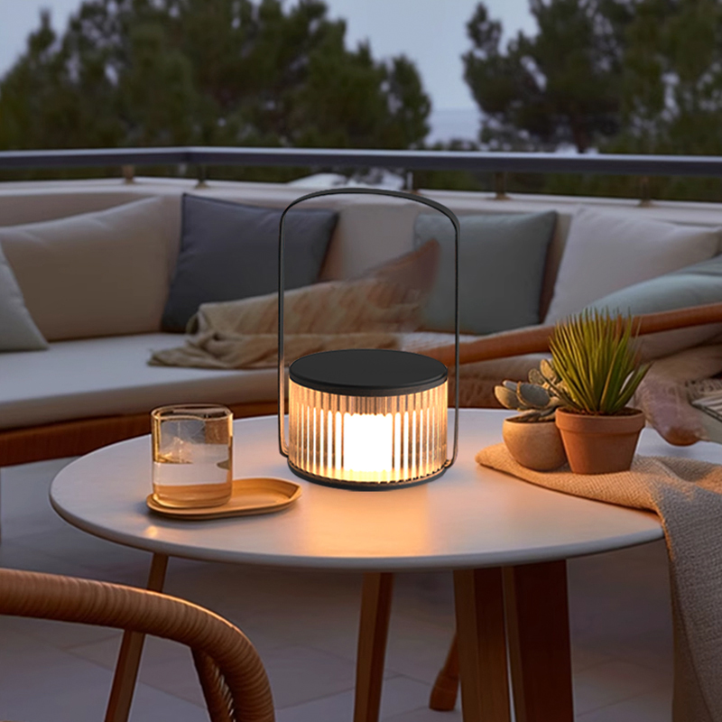 屋外充電式ポータブルアンビエントライトソーラー芝生ヴィラガー - Outdoor Lighting Portable のレビューと価格